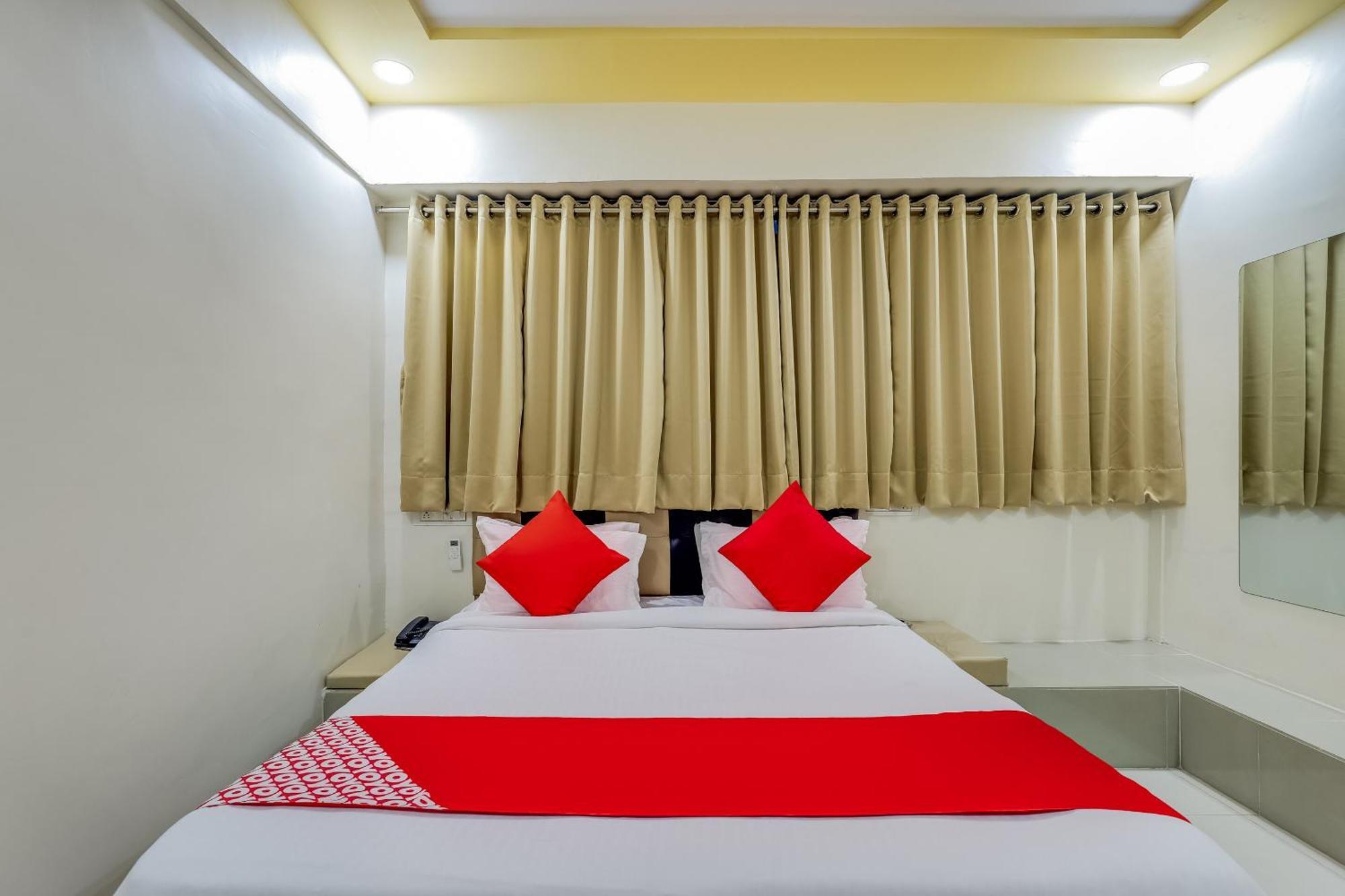 Collection O Hotel Alice Ahmedabad Exterior photo