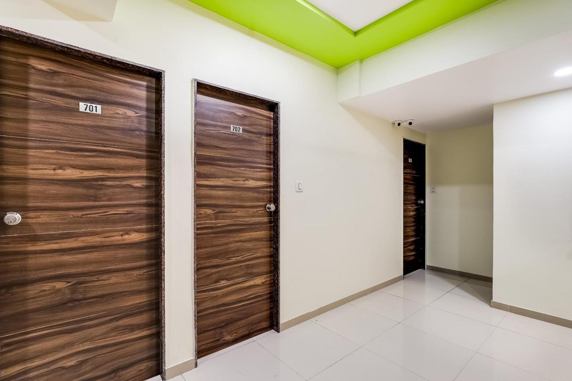 Collection O Hotel Alice Ahmedabad Exterior photo