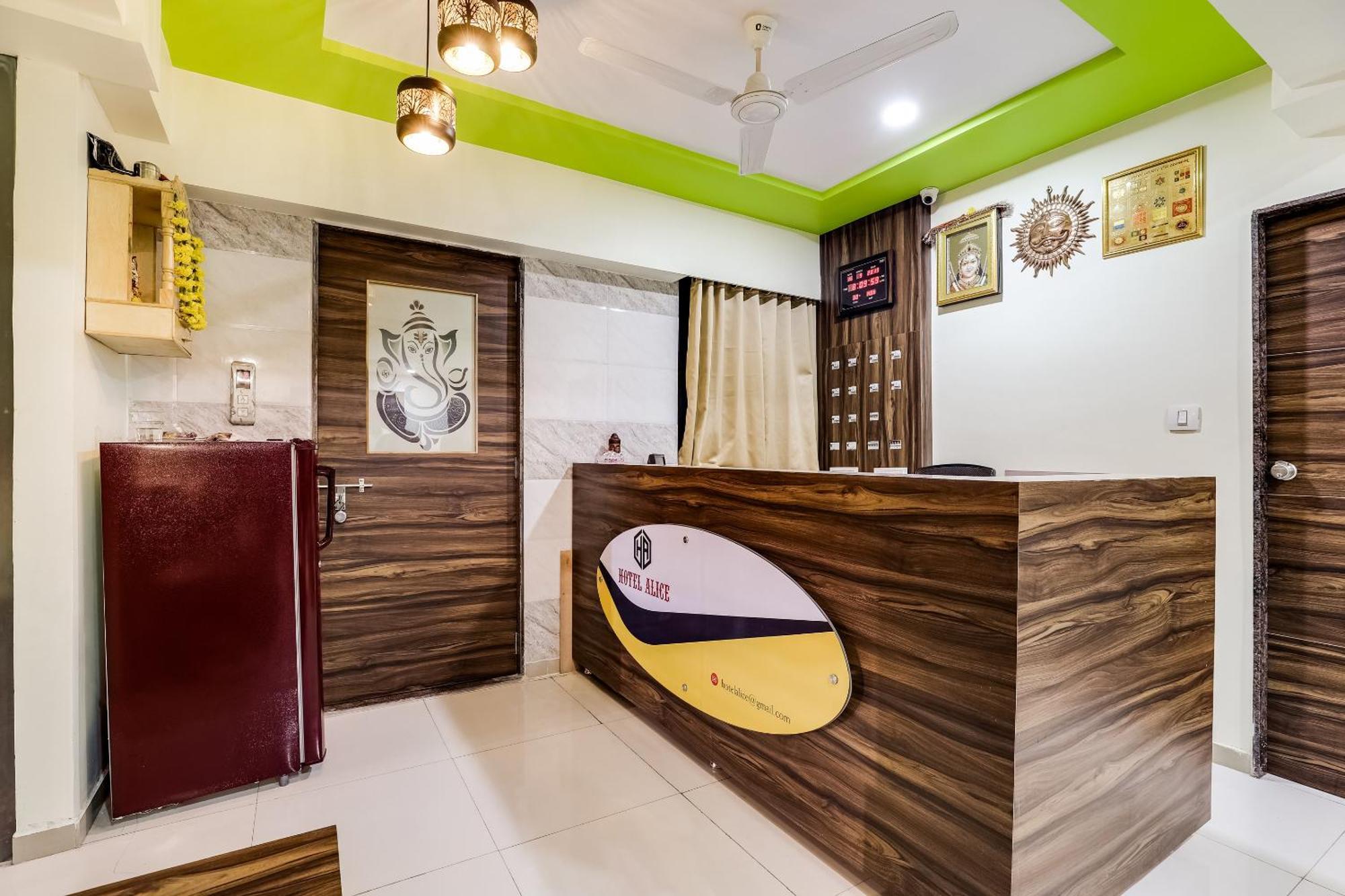 Collection O Hotel Alice Ahmedabad Exterior photo