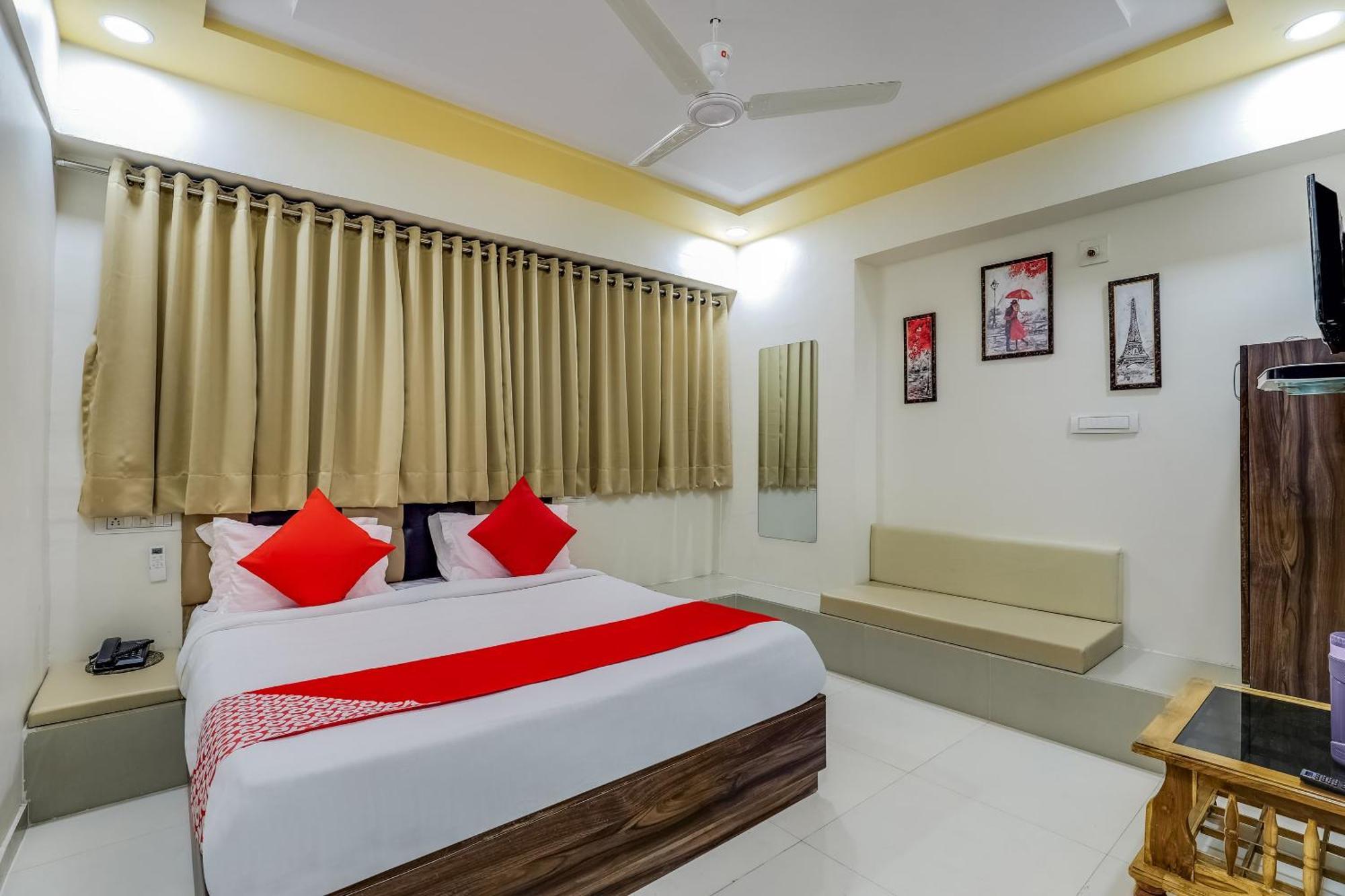 Collection O Hotel Alice Ahmedabad Exterior photo